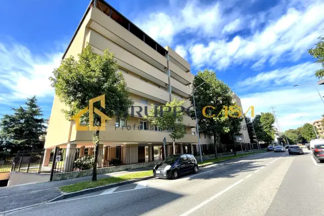 3-room flat in Via San Giovanni Bosco 8, Brugherio - Photo 1