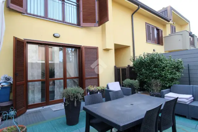 Villa in Via E. Montale 4, Rescaldina - Foto 1