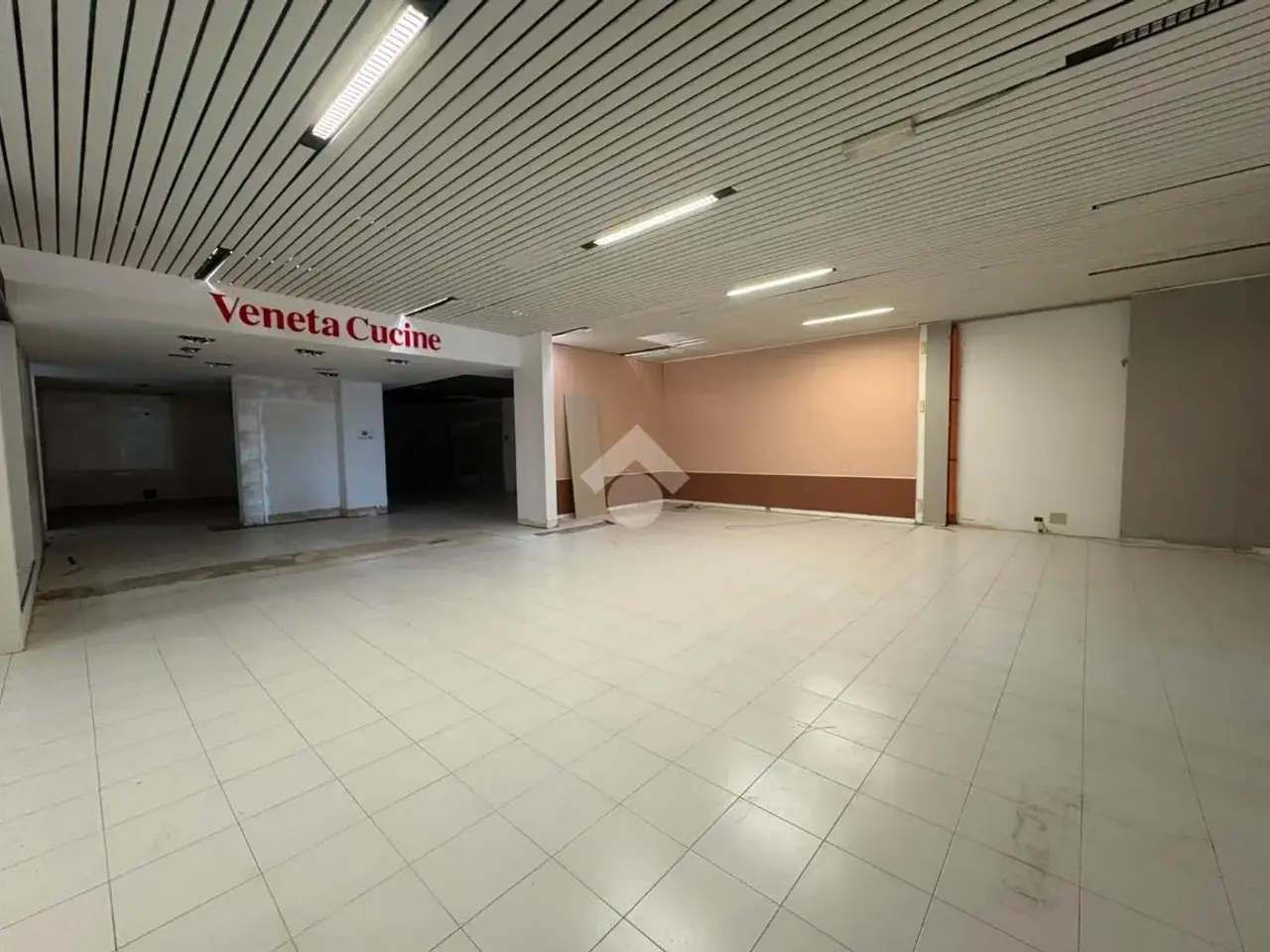 Capannone in Via dell'Artigianato 6, Bellaria-Igea Marina, {3} - Foto 1