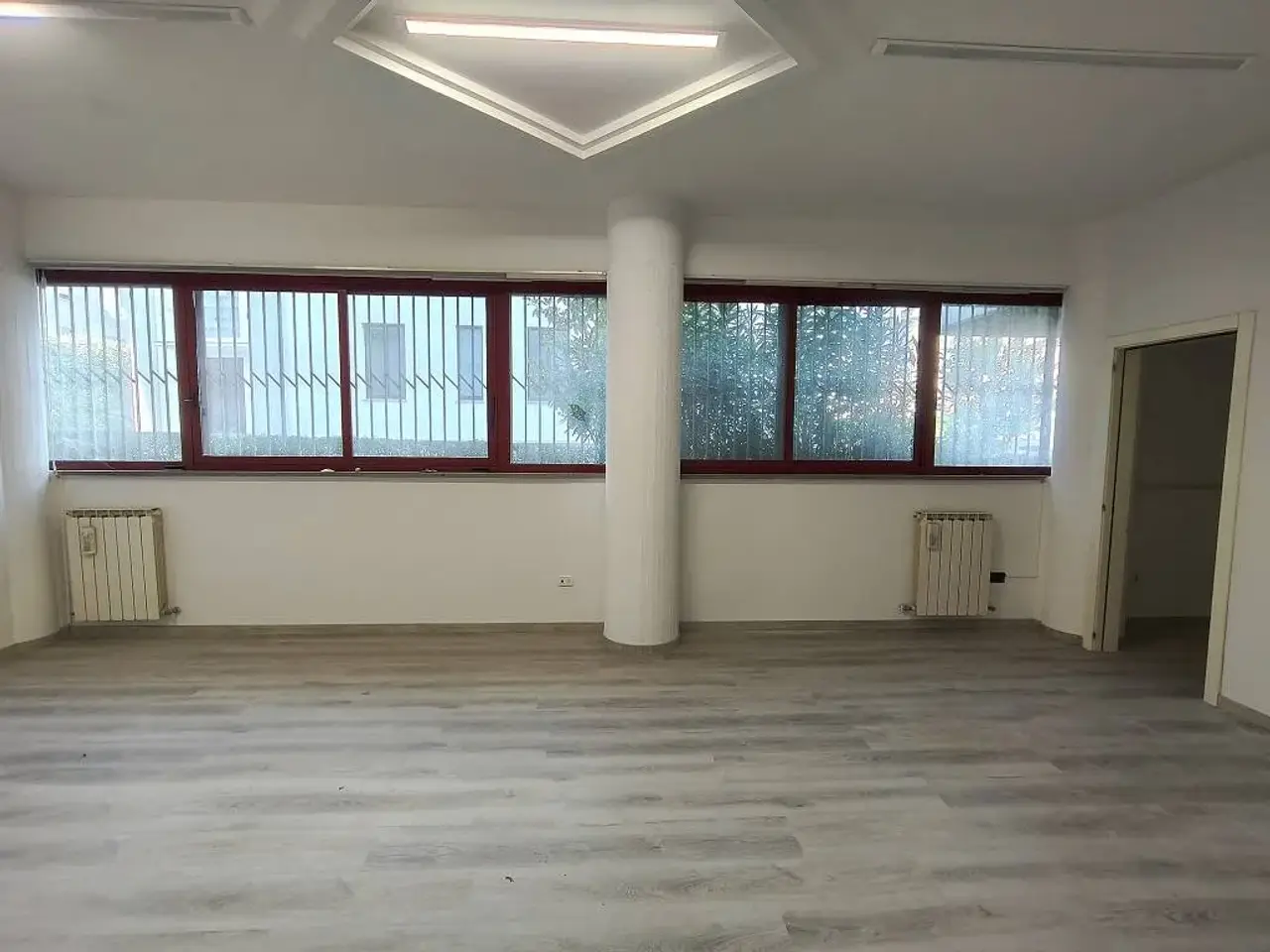 Ufficio in Viale Francesco Crispi, Teramo, {3} - Foto 2
