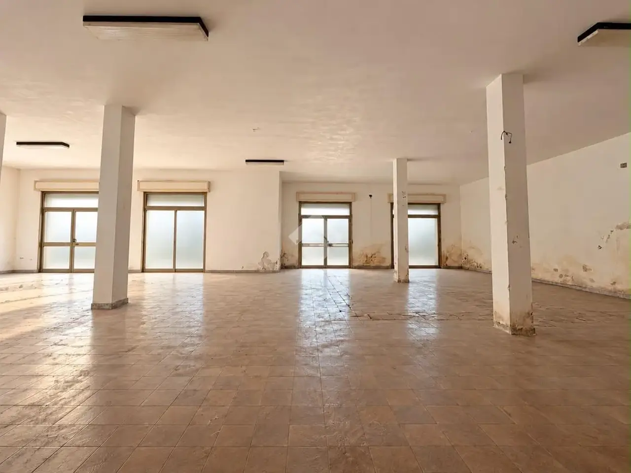 Magazzino in Via Manzoni 8, Mesagne, {3} - Foto 2