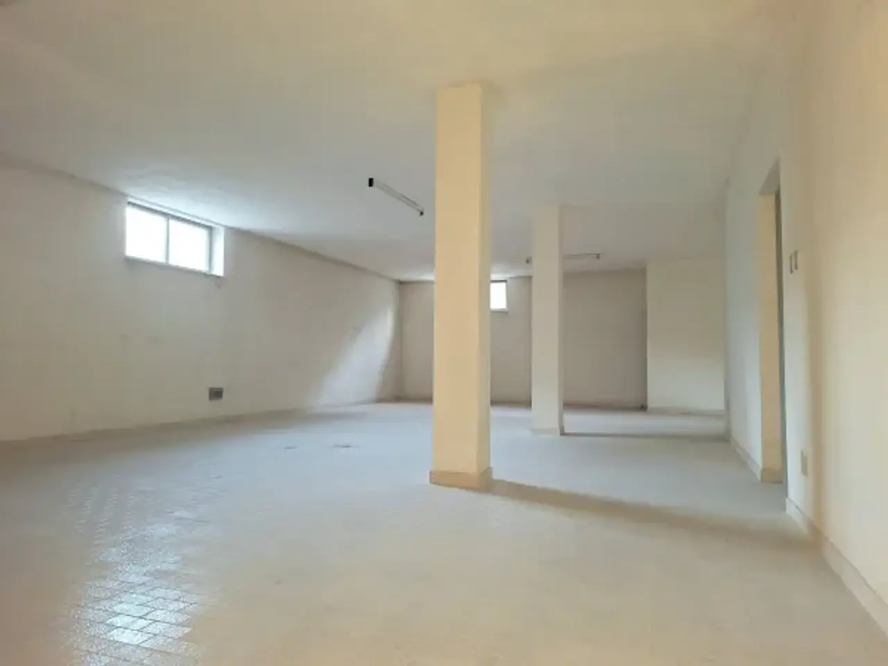 Magazzino in , Trento, {3} - Foto 1