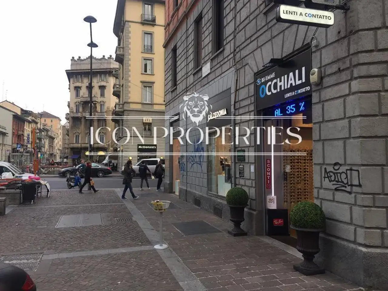 Negozio in Piazza Argentina 1, Milano, {3} - Foto 1