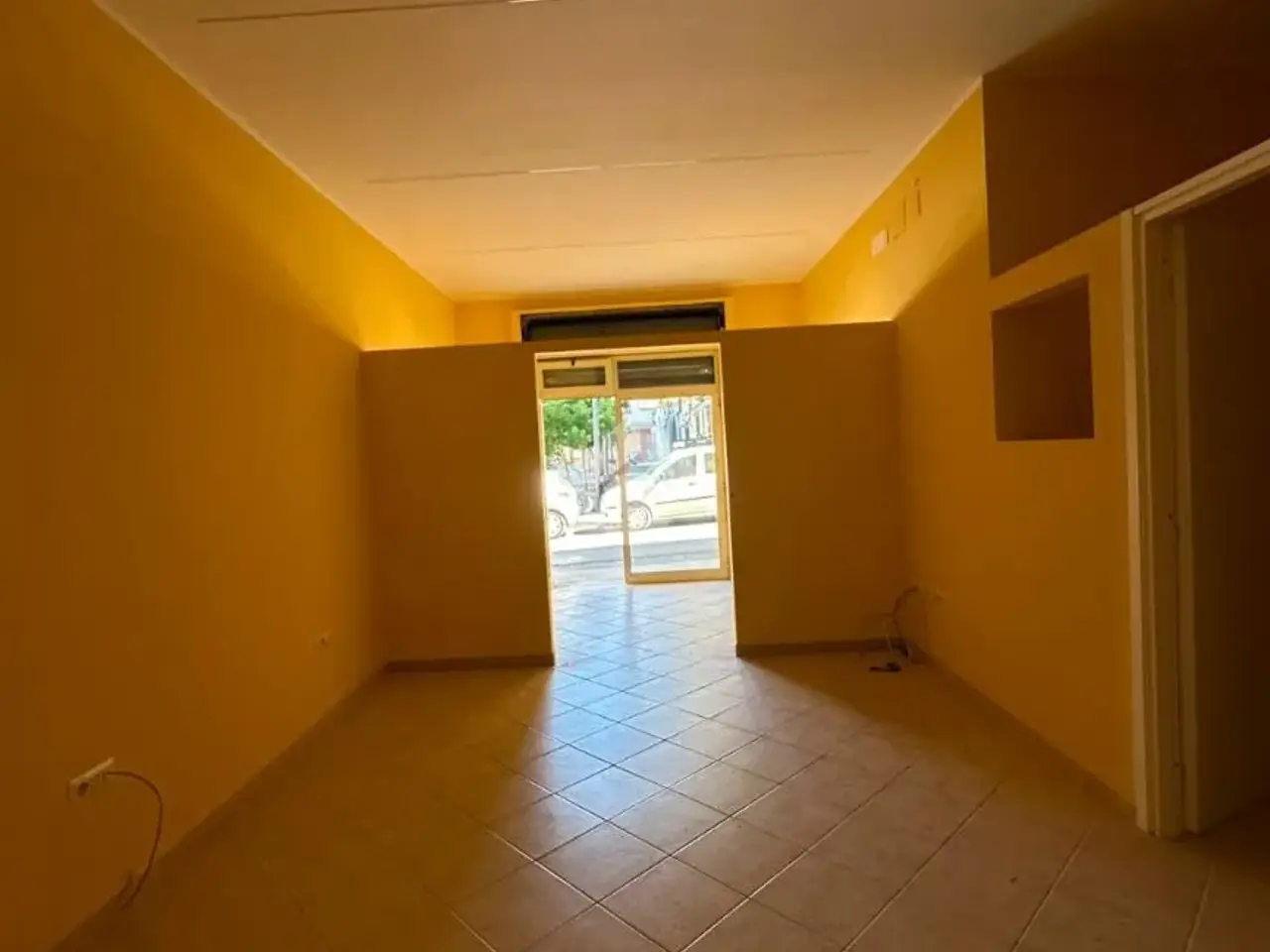 Negozio in Via Piave, Grumo Nevano, {3} - Foto 1