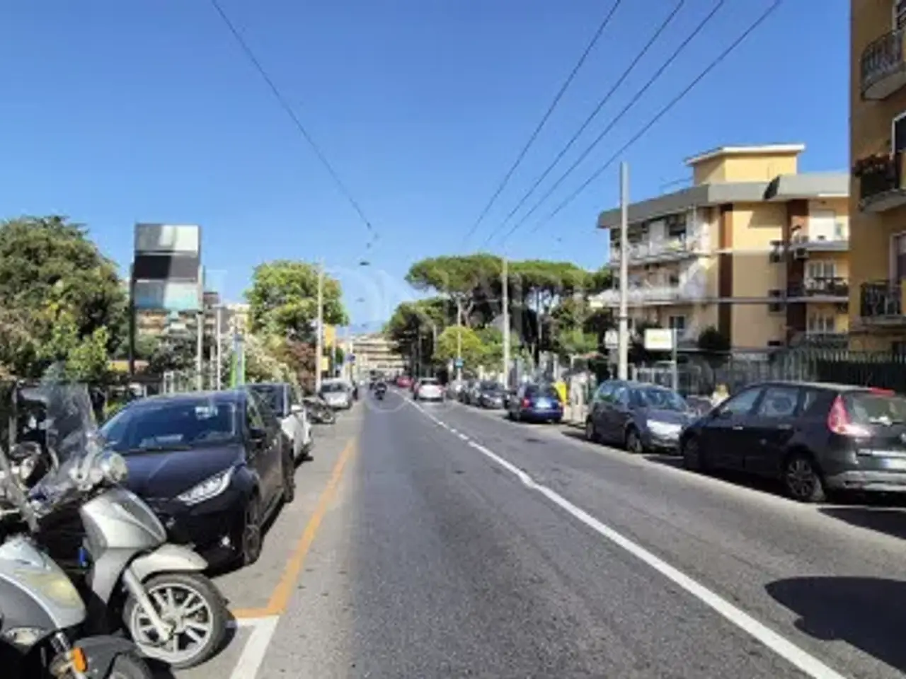 Negozio in Viale Colli Aminei, Napoli, {3} - Foto 1