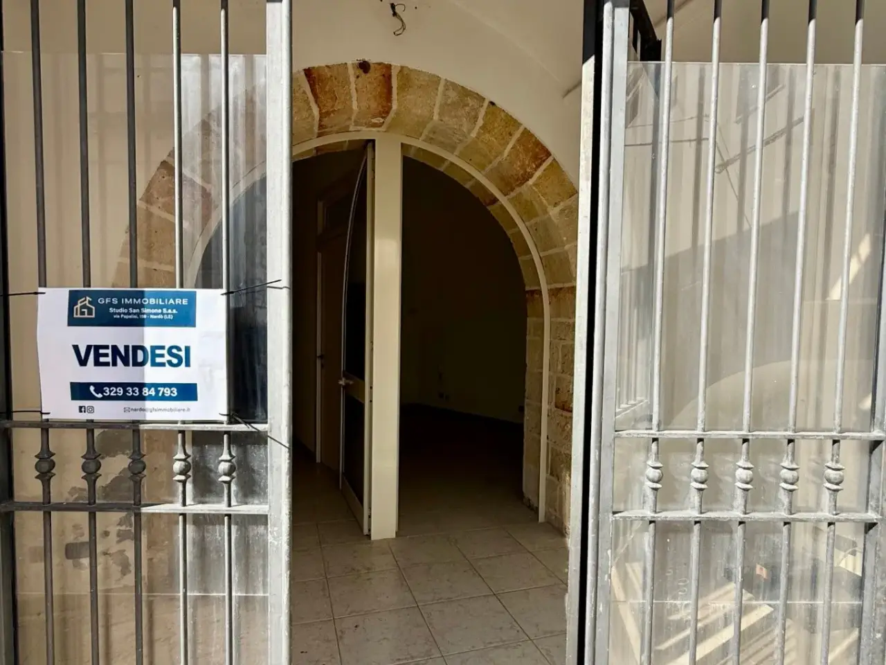 Locale commerciale in Via Giovan Bernardino Tafuri, 48, 73048 Nardò Le, Italia, Nardo', {3} - Foto 1