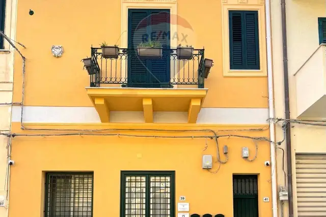 Casa indipendente in vendita, Via Palagonia 39-41, Bagheria - Foto 1