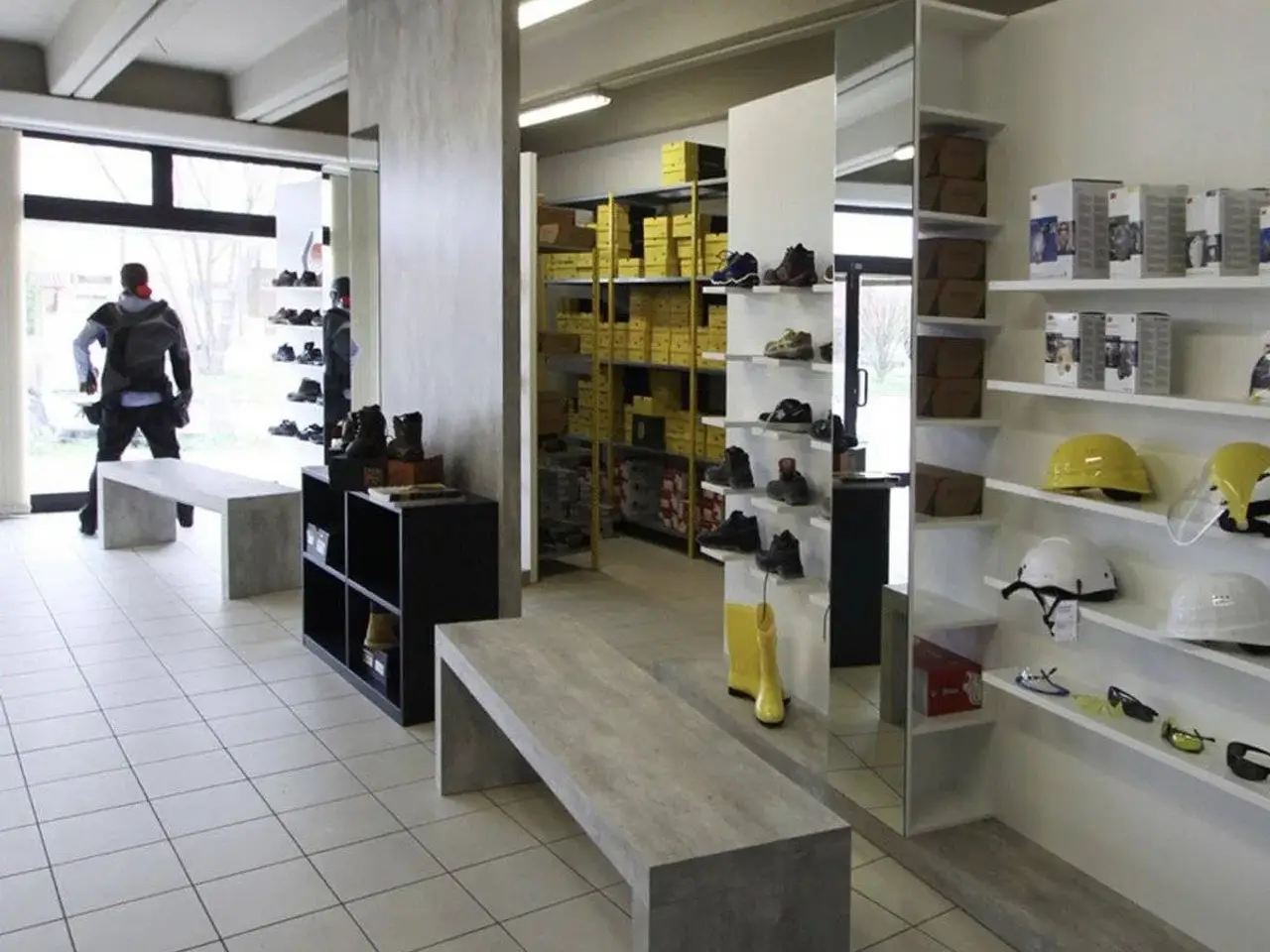 Locale commerciale in Contra' San Paolo Vicenza, Vicenza, {3} - Foto 2