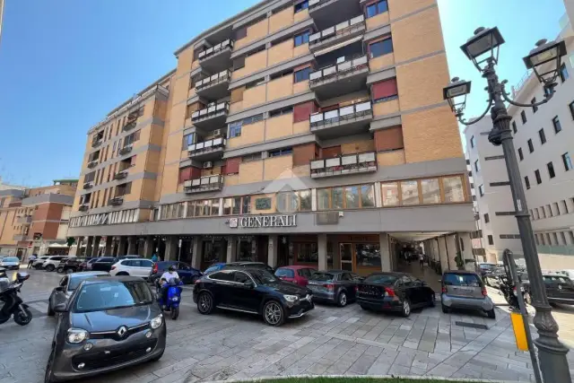 3-room flat in Via Filomeno Consiglio 4, Brindisi - Photo 1