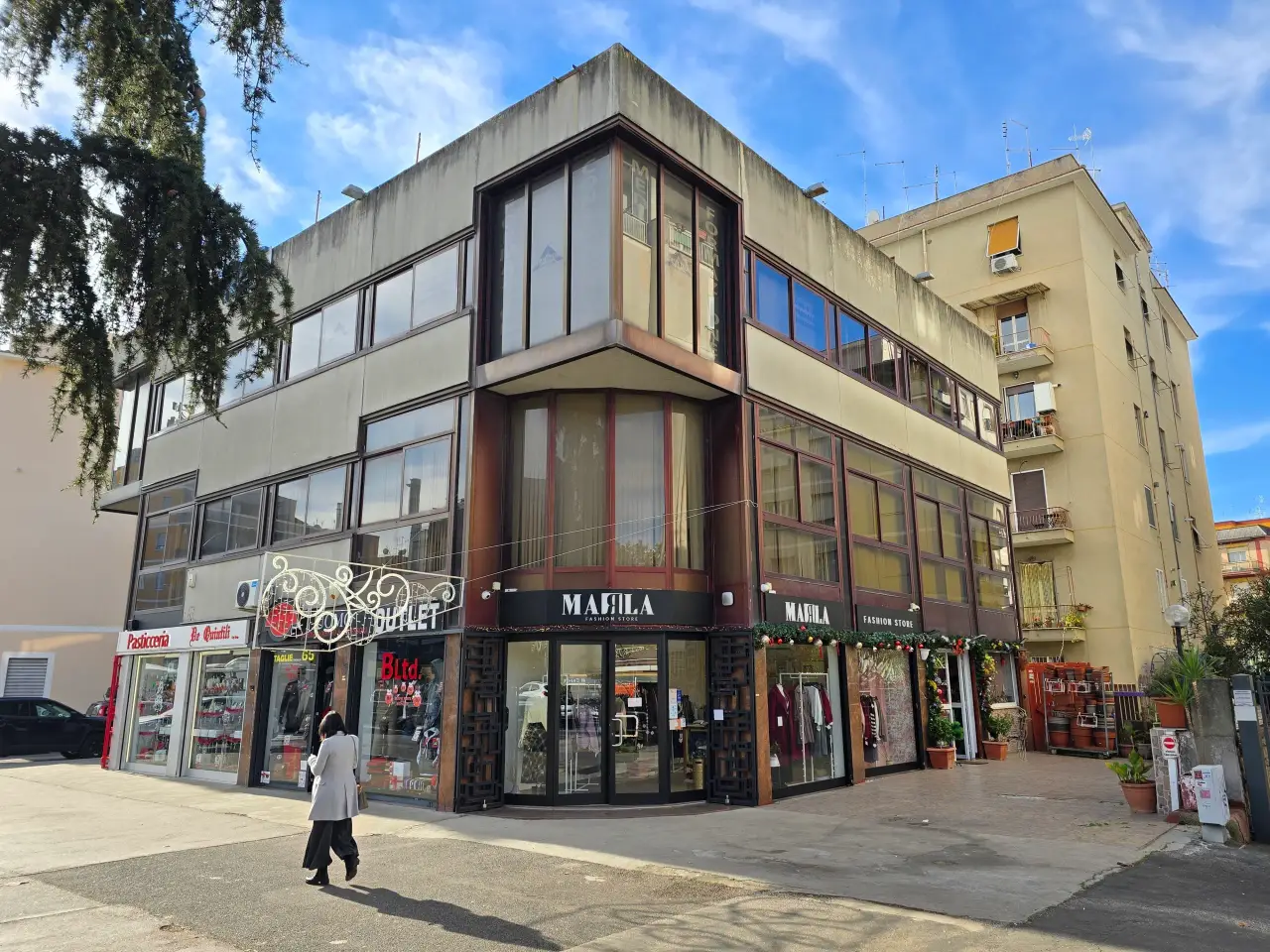 Palazzina commerciale in Via degli Abeti 29, Roma, {3} - Foto 2