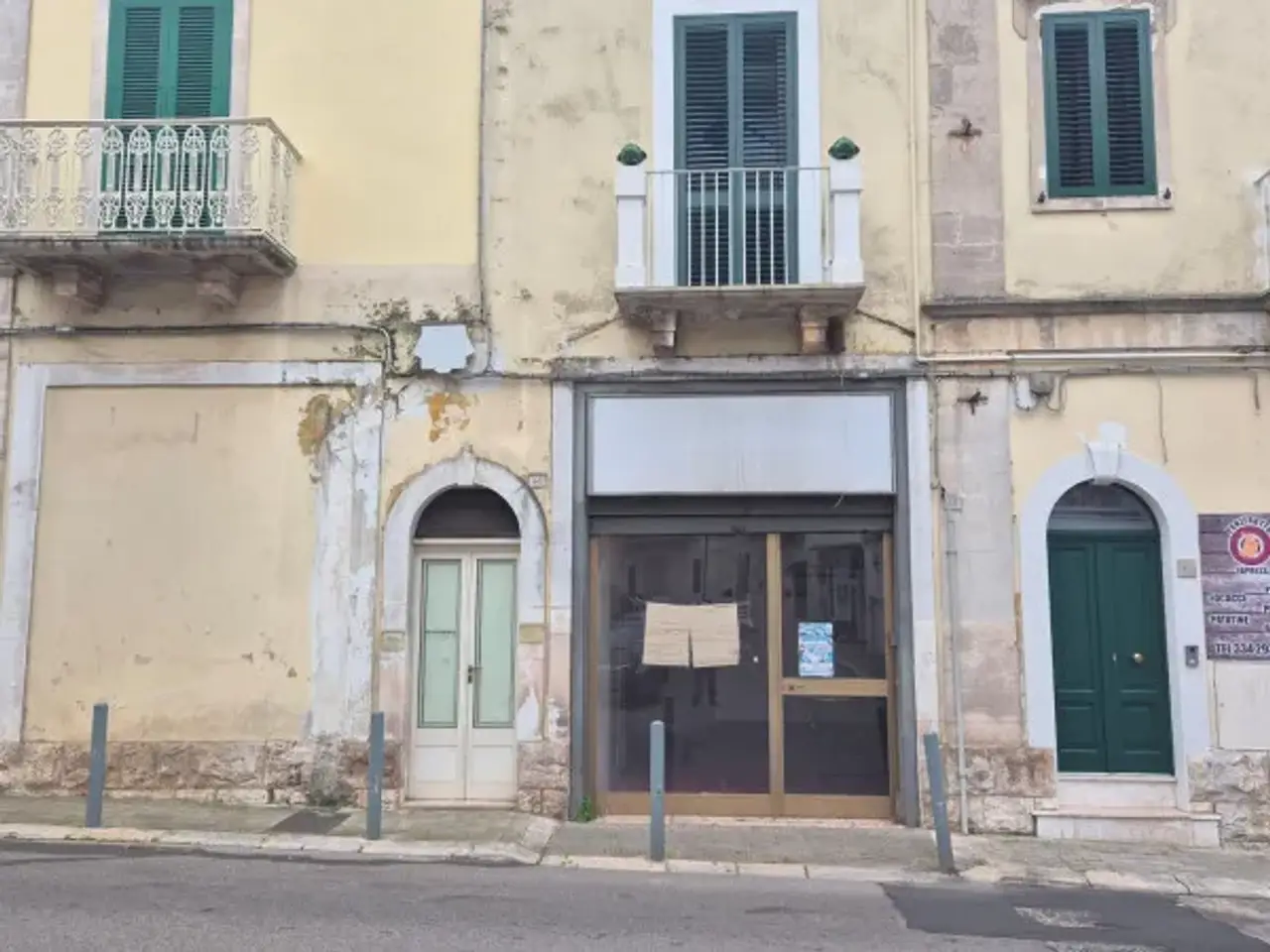 Negozio in Via Alberobello, Locorotondo, {3} - Foto 2