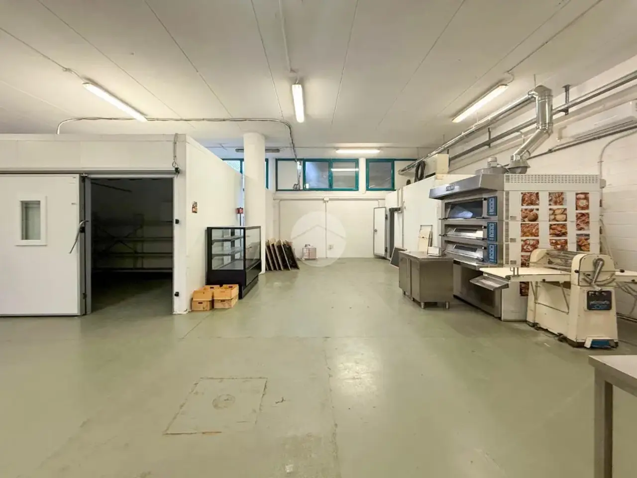Magazzino in Via Padana Superiore 108, Mazzano, {3} - Foto 1