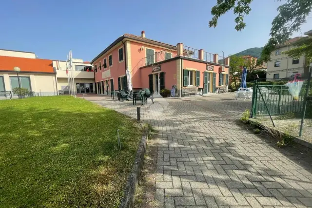 Negozio in Via Aldo Moro 11, Casella - Foto 1