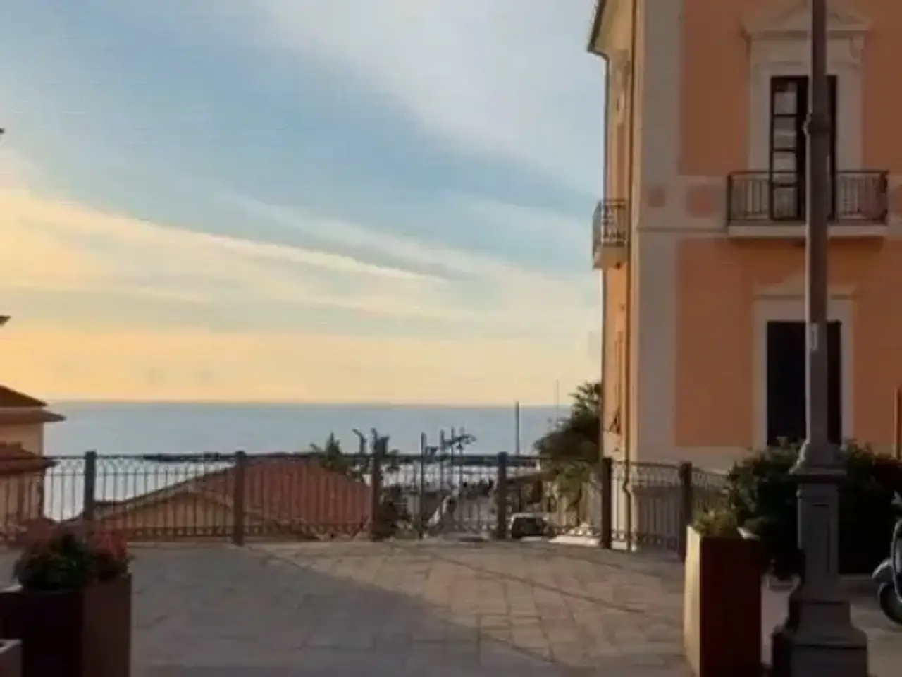 Tabaccheria in Corso Senatore Materazzo, Castellabate, {3} - Foto 1