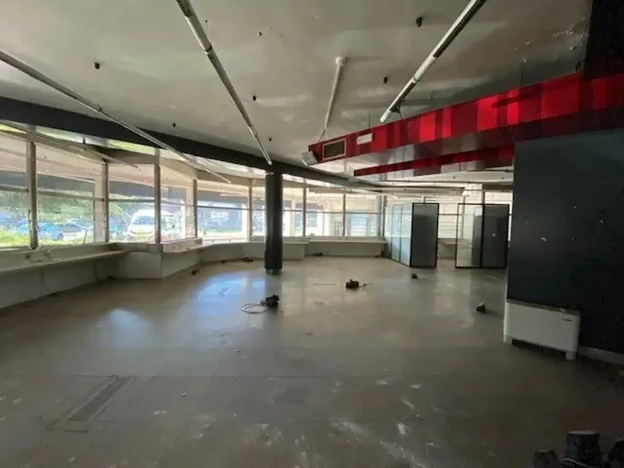 Negozio in , Bareggio, {3} - Foto 1