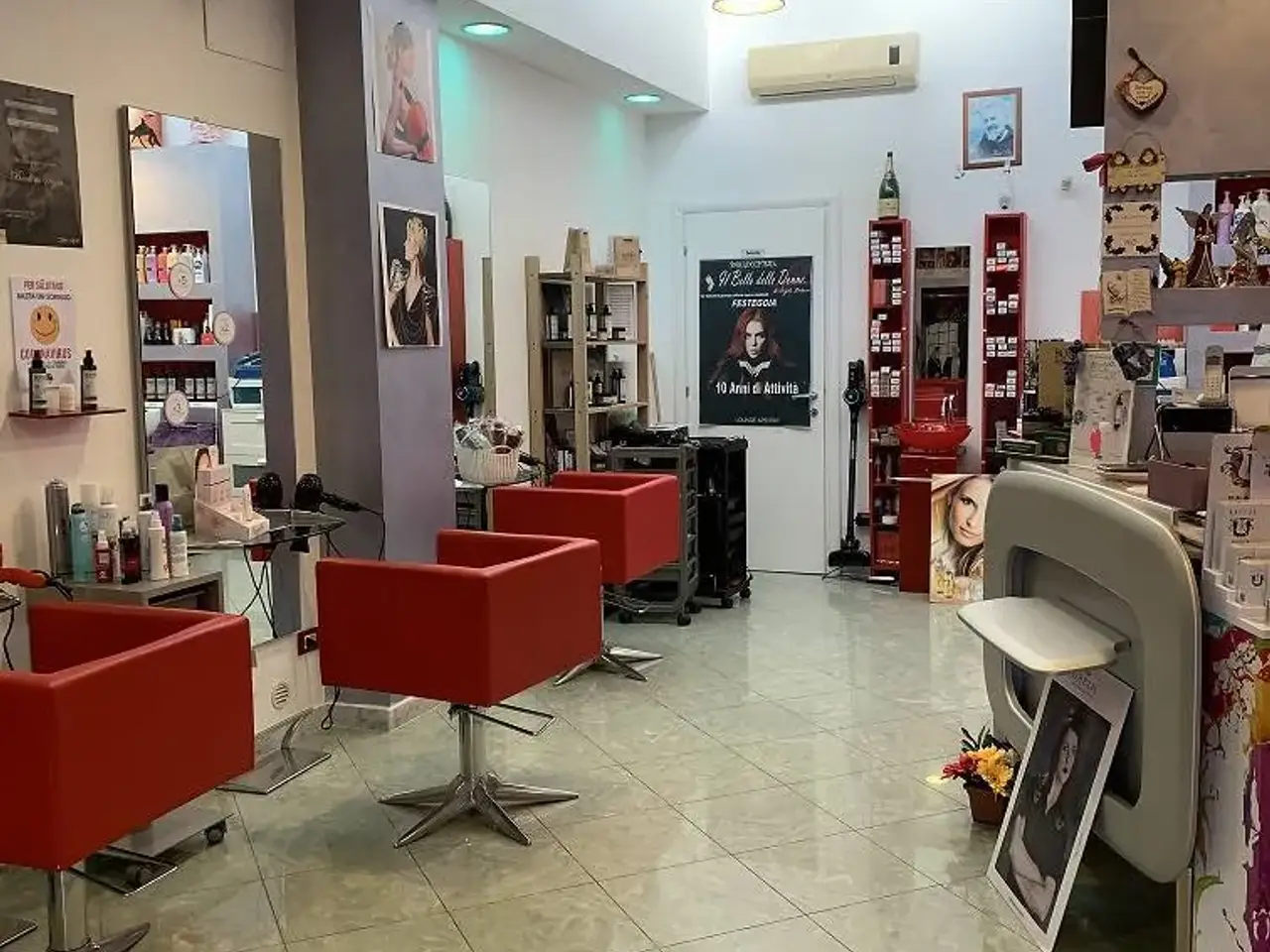 Negozio in Via Giacomo Matteotti, Giovinazzo, {3} - Foto 1