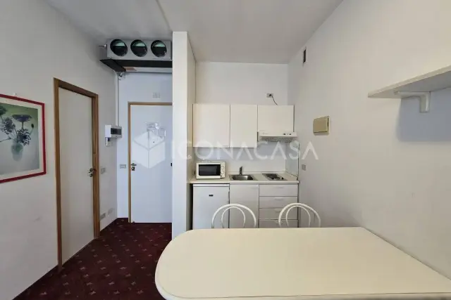 insertion image