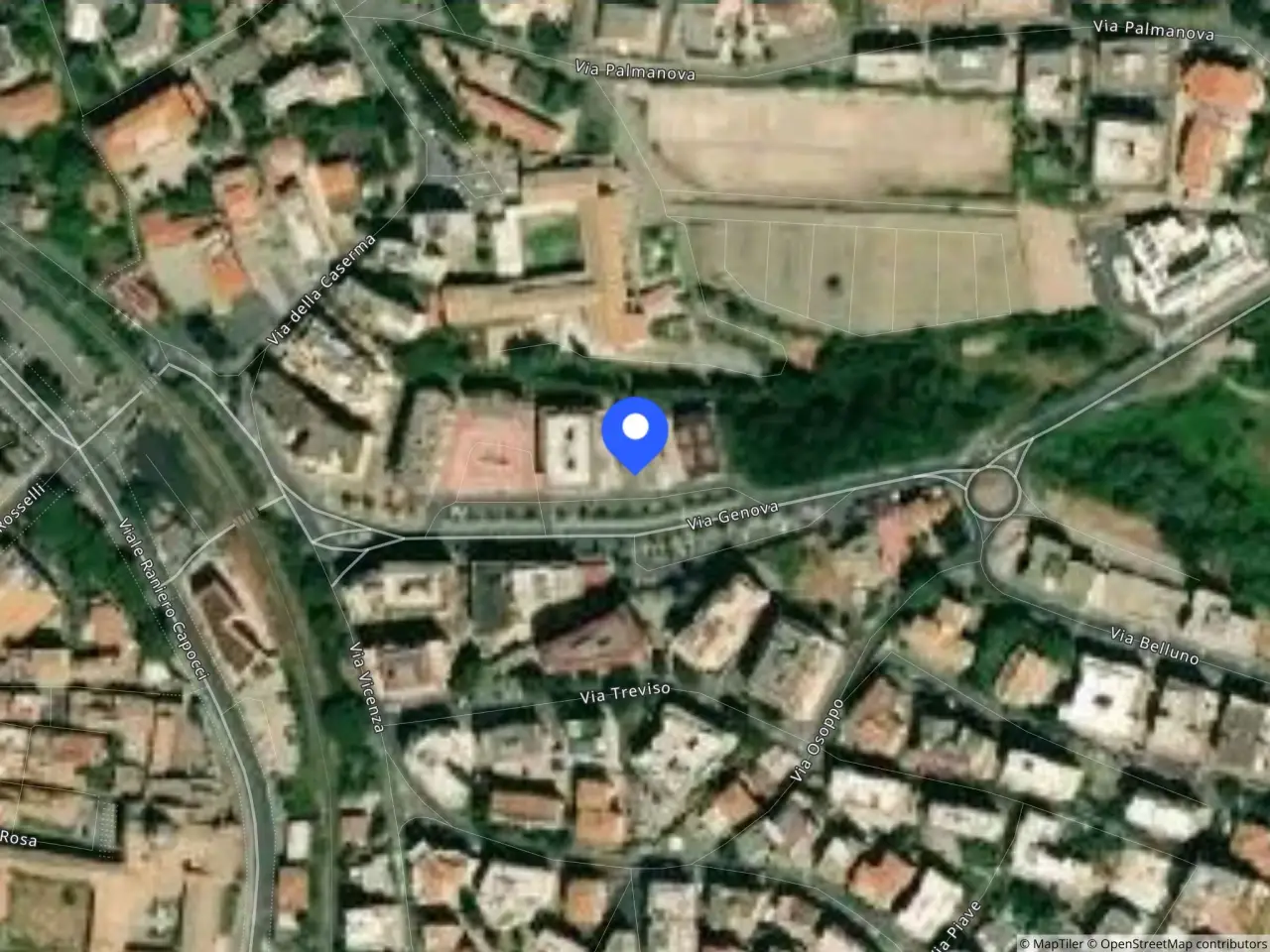 Garage in Via Genova, 88, 01100 Viterbo Vt, Italia 88, Viterbo, {3} - Foto 2