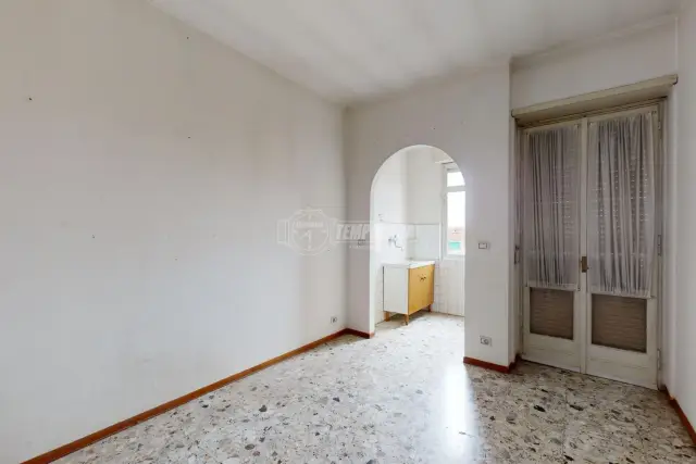 2-room flat in Via Candiolo 44, Torino - Photo 1