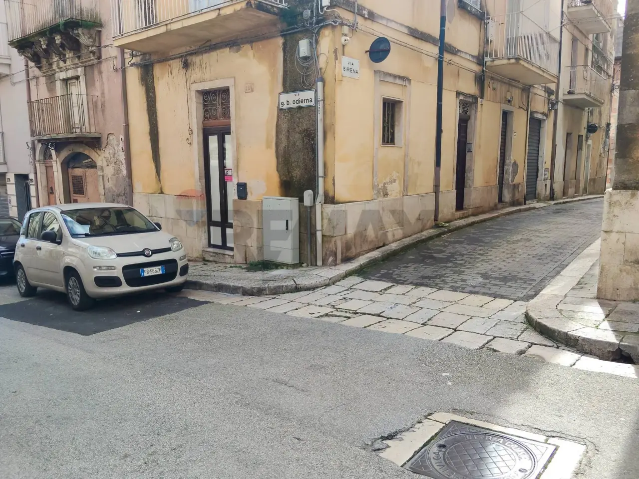 Laboratorio in Via Gianbatti8sta Odierna 286, Ragusa, {3} - Foto 1