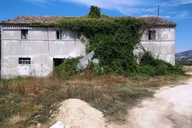 Country house or cottage, Osimo - Photo 1