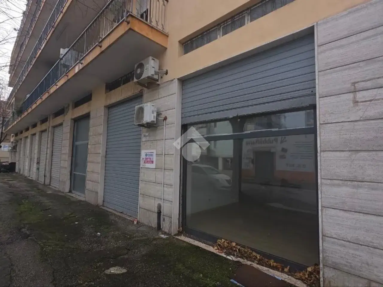 Negozio in Via Sangro 36, Pescara, {3} - Foto 2