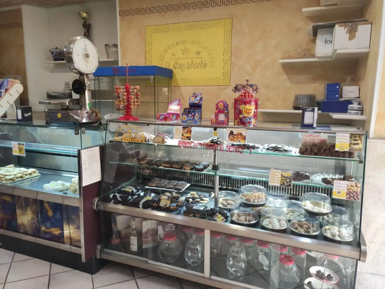 Esercizio commerciale in Via Roma 65 San Pietro in Lama, San Pietro In Lama, {3} - Foto 2