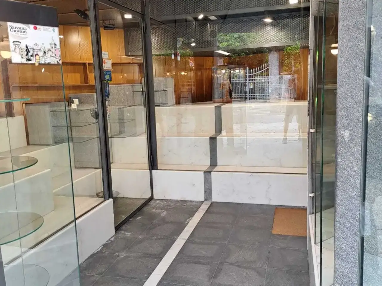 Negozio in , Sarzana, {3} - Foto 1