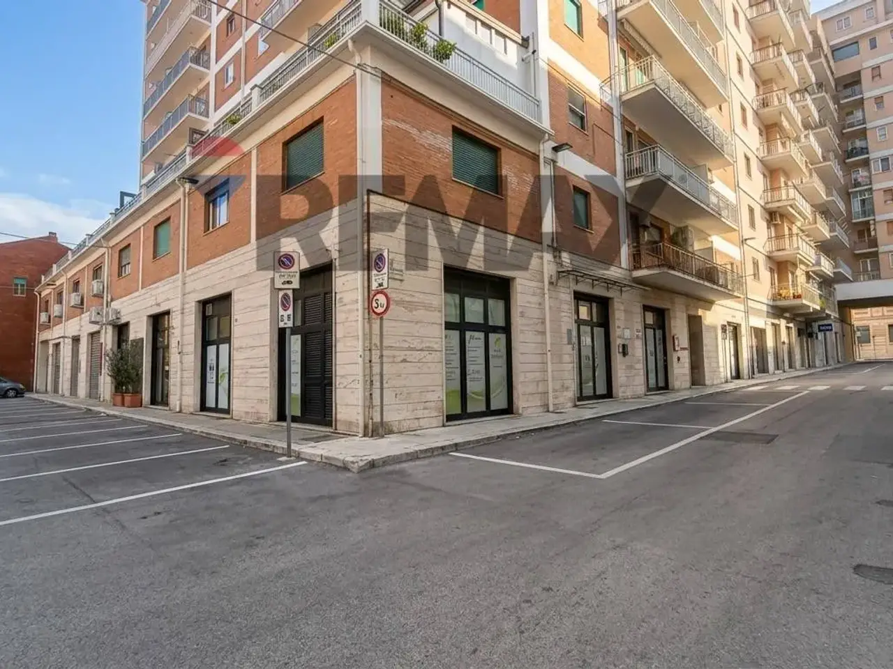 Ufficio in Via Cannarsa 3-5, Termoli, {3} - Foto 1