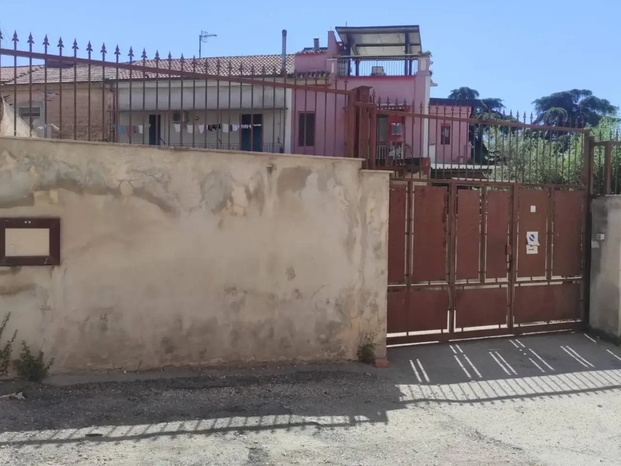 Esercizio commerciale in Via Ponte Carolino 379, Maddaloni, {3} - Foto 2