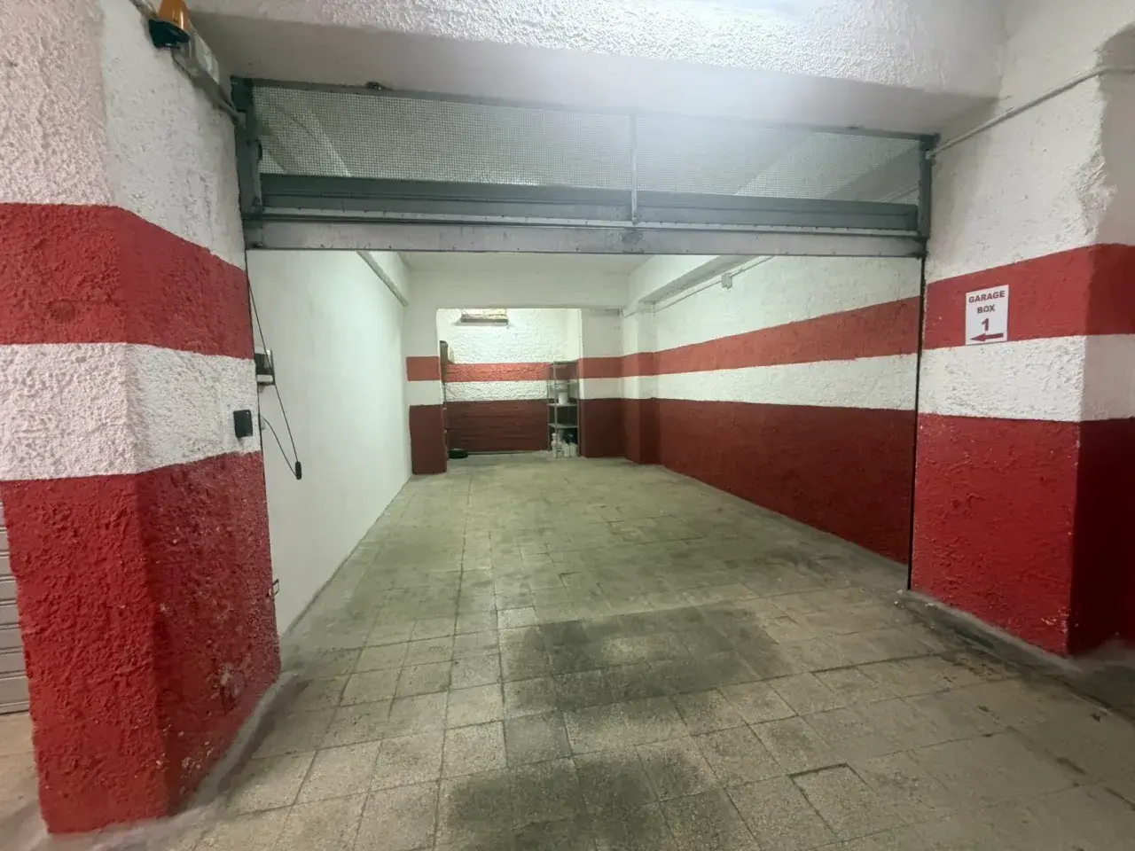 Parcheggio chiuso in Via Ugo Bassi 86, Messina, {3} - Foto 2