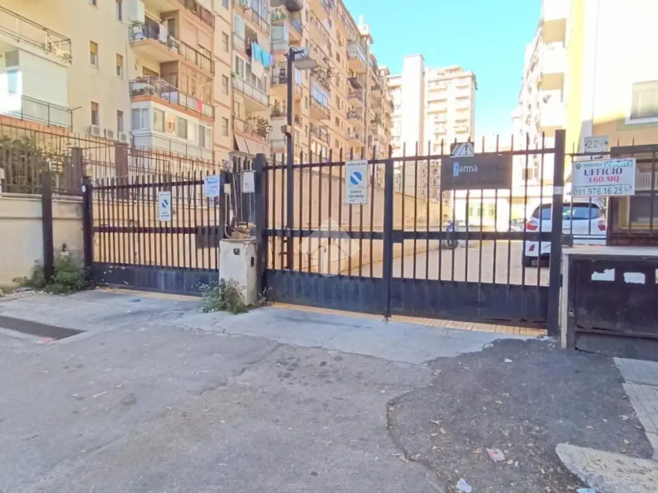Palazzina commerciale in Via Valdemone 22, Palermo, {3} - Foto 1
