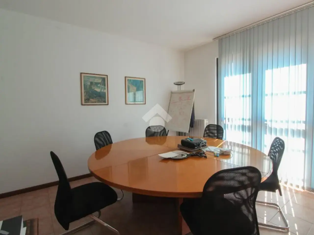 Ufficio in Via F.Lli Cairoli, Landriano, {3} - Foto 1