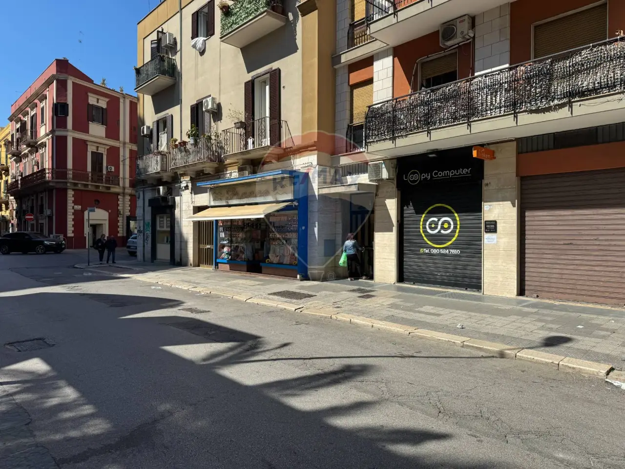 Negozio in Via Giovan Battista Trevisani 95, Bari, {3} - Foto 1