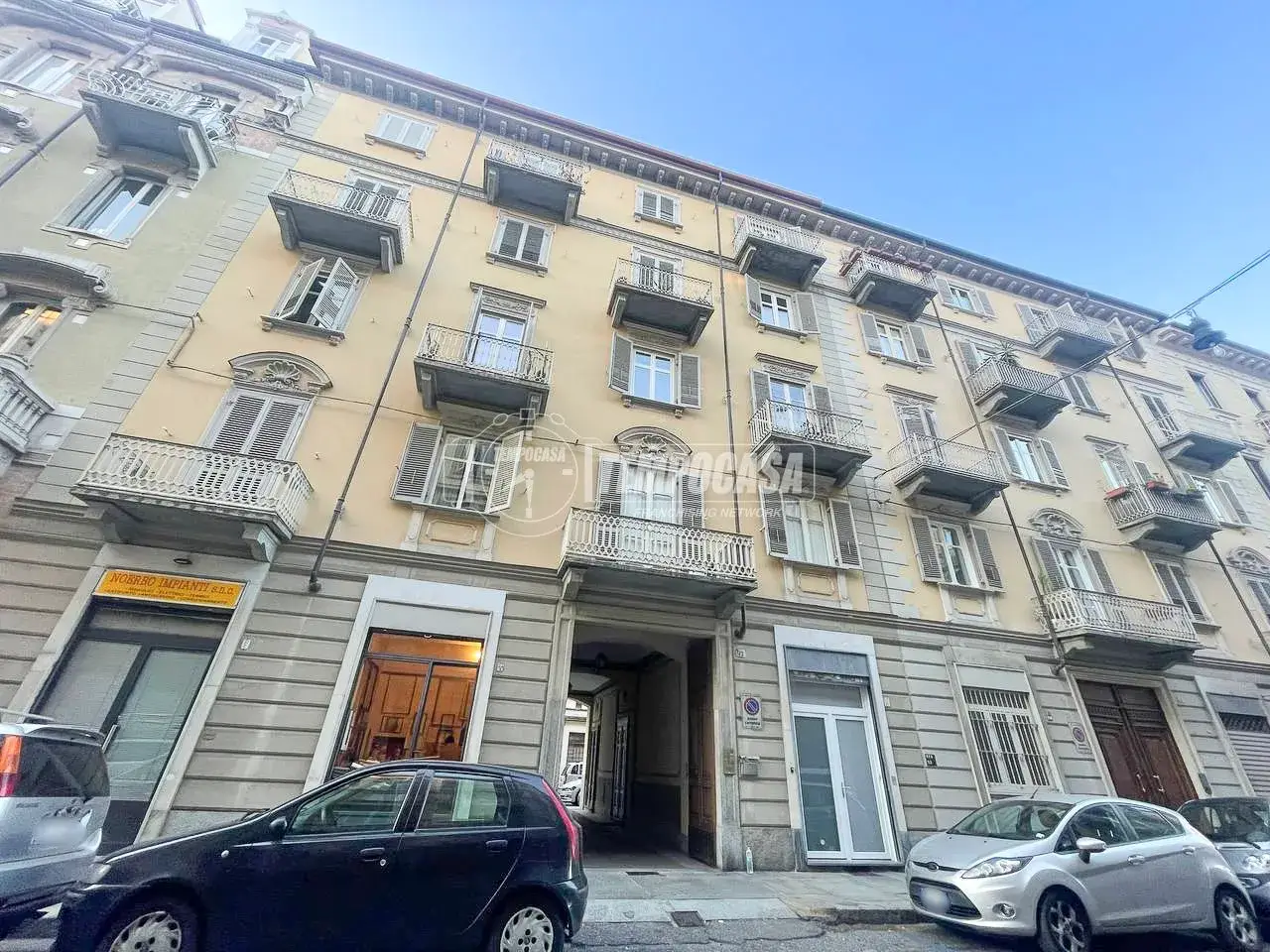 Negozio in Via Massena 52, Torino, {3} - Foto 2