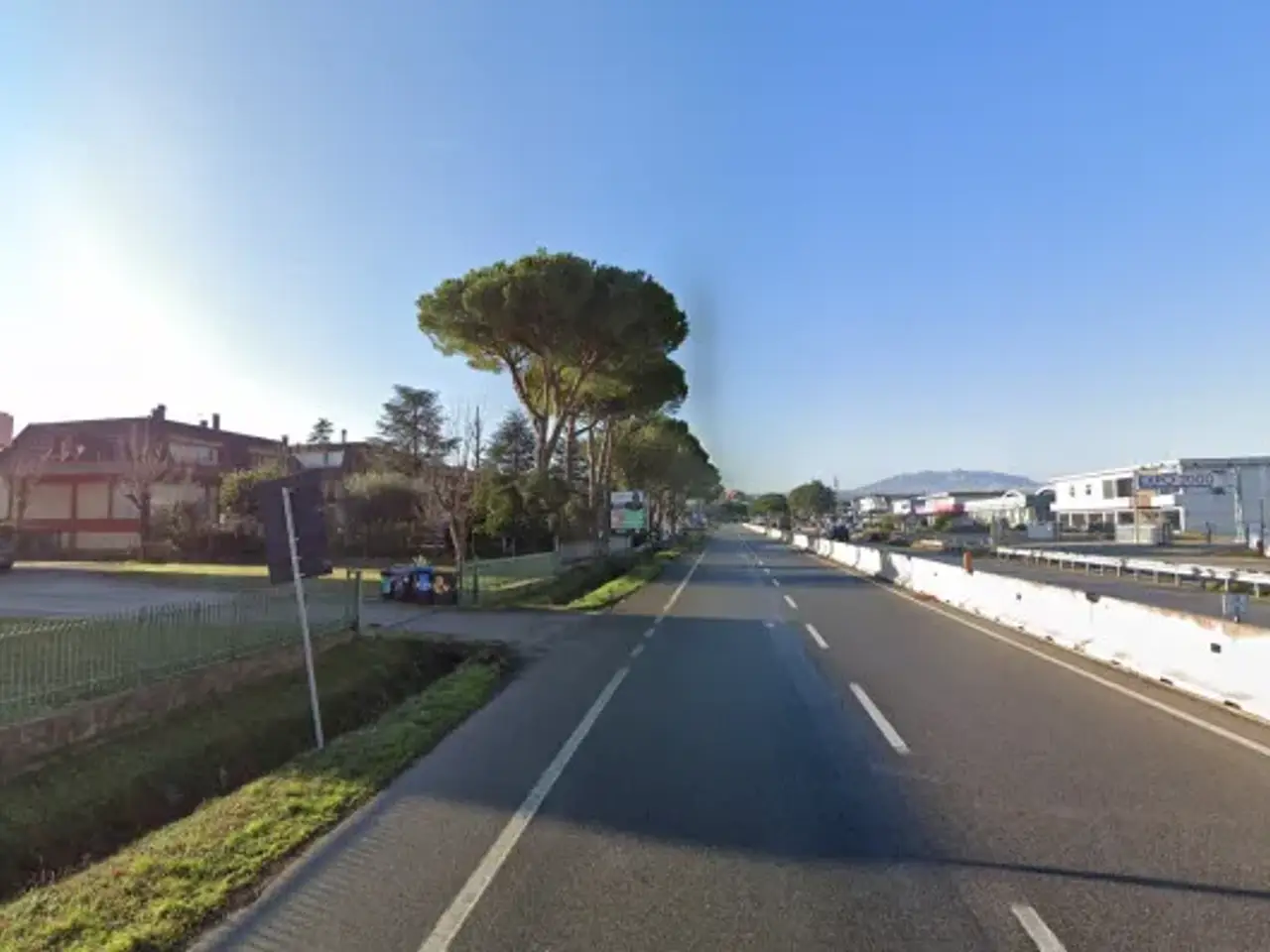 Capannone in Via Ausa, Rimini, {3} - Foto 1