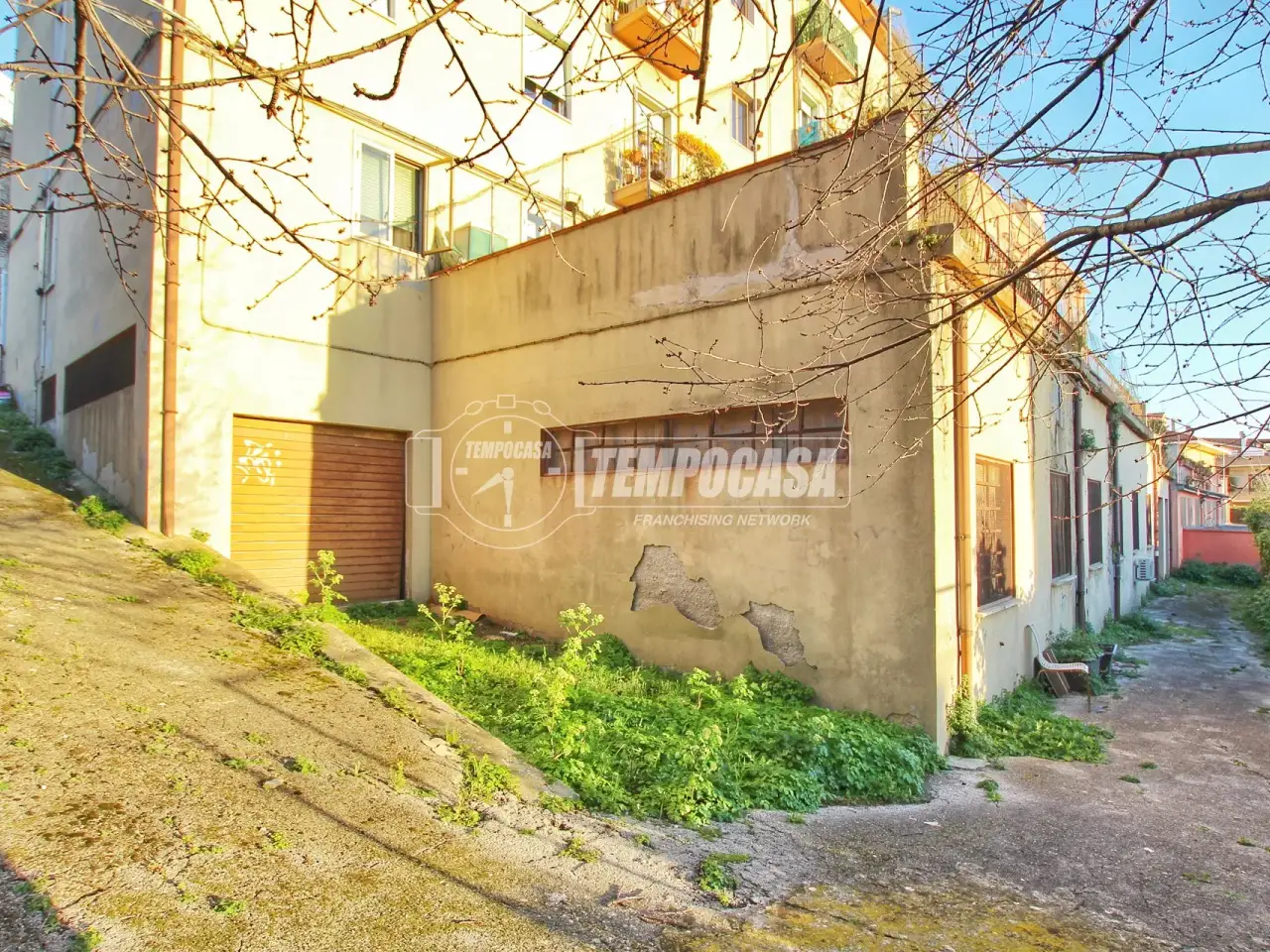 Magazzino in Via Raffaello Sanzio, Ancona, {3} - Foto 1