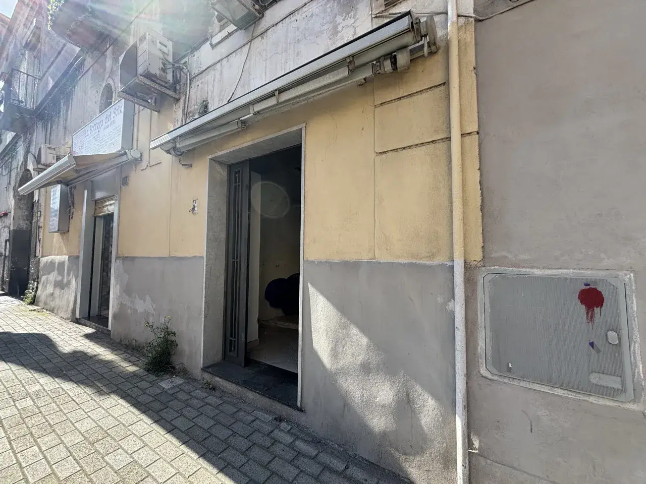 Negozio in Via Purgatorio 103, Torre Del Greco, {3} - Foto 1