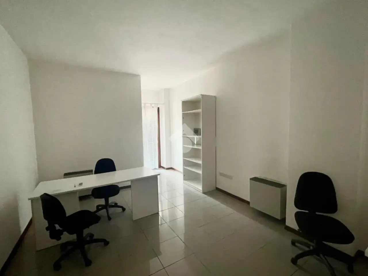 Ufficio in Via Monte Novegno 7, Bassano Del Grappa, {3} - Foto 1