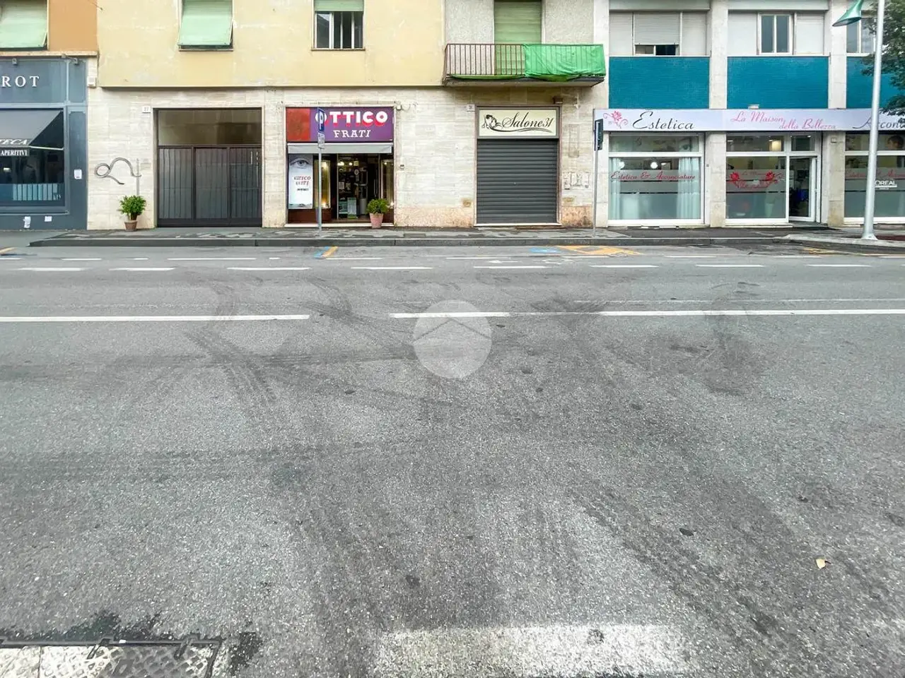 Negozio in Via Cremona 31, Brescia, {3} - Foto 1