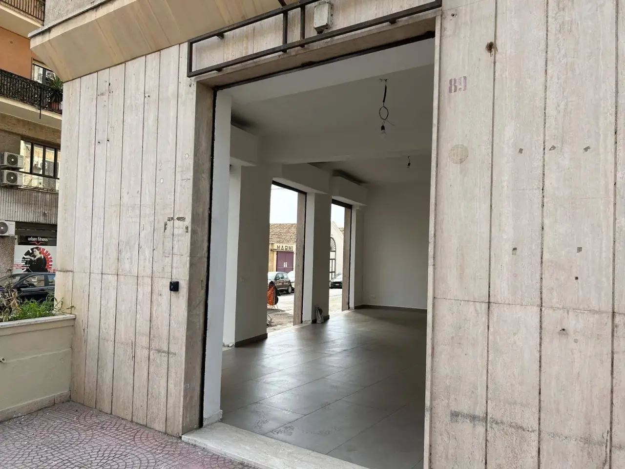 Negozio in Via Duca della Verdura 89, Palermo, {3} - Foto 2