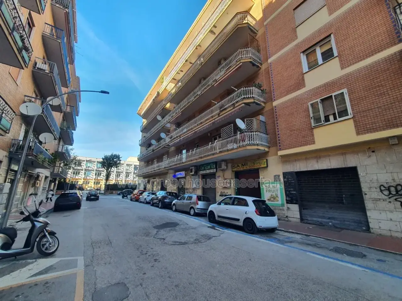 Negozio in Via Ludovico Ricciardelli, Caserta, {3} - Foto 1