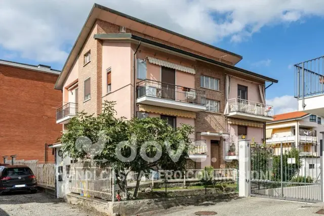 3-room flat in Via Colleoni 8, Caselle Torinese - Photo 1