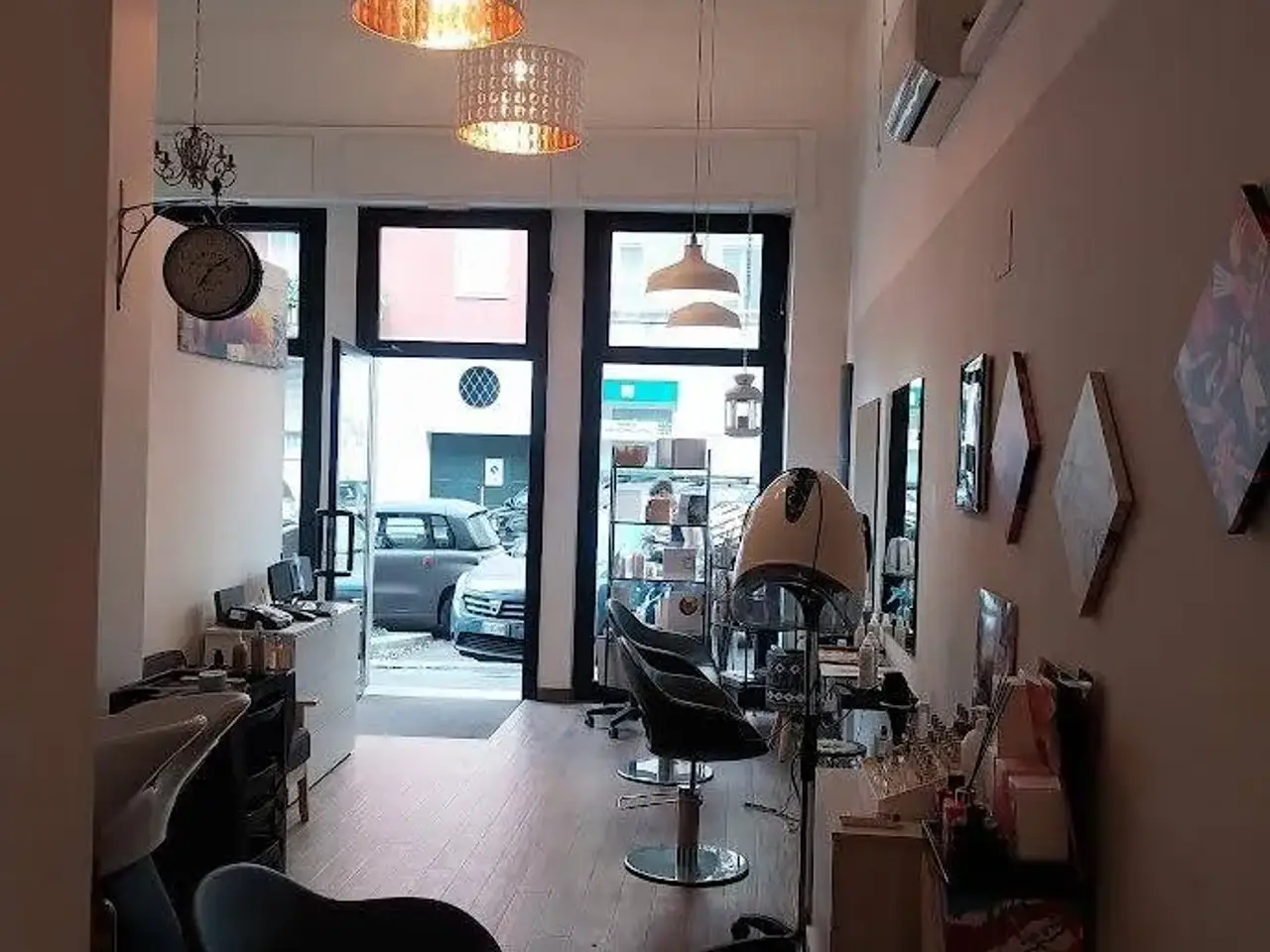 Esercizio commerciale in Via del Caravaggio 18 Milano, Milano, {3} - Foto 1
