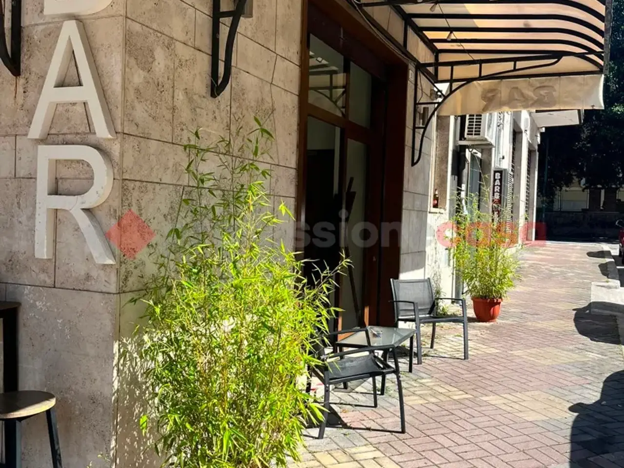 Esercizio commerciale in Piazza De Gasperi 18, Cassino, {3} - Foto 1
