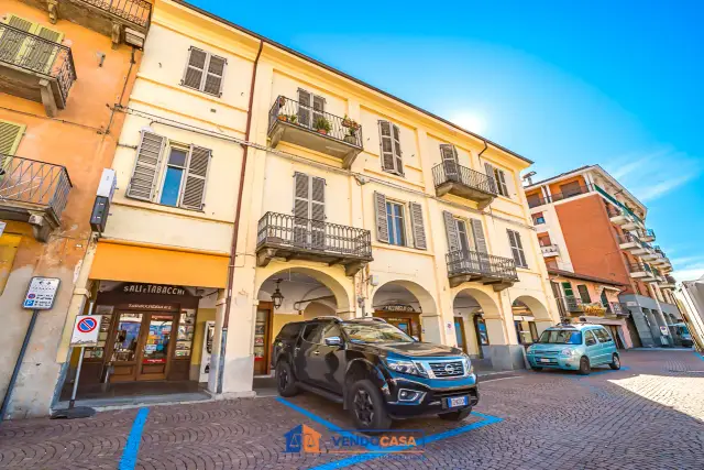 2-room flat in Piazza Risorgimento 14, Saluzzo - Photo 1