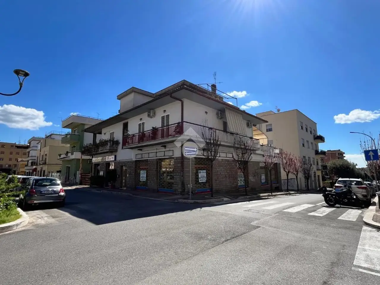 Negozio in Largo delle Rose 1, Aprilia, {3} - Foto 1