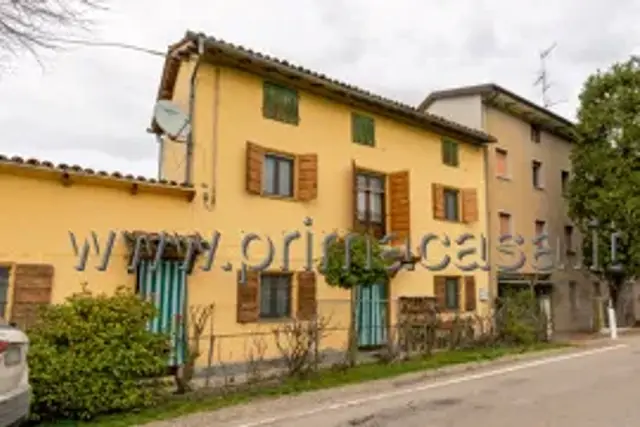 Detached house in Via Asioli 2/C, Correggio - Photo 1