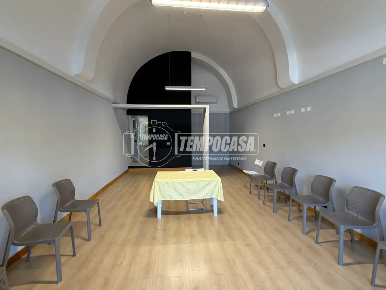 Negozio in Piazza Kennedy 11, Rutigliano, {3} - Foto 2