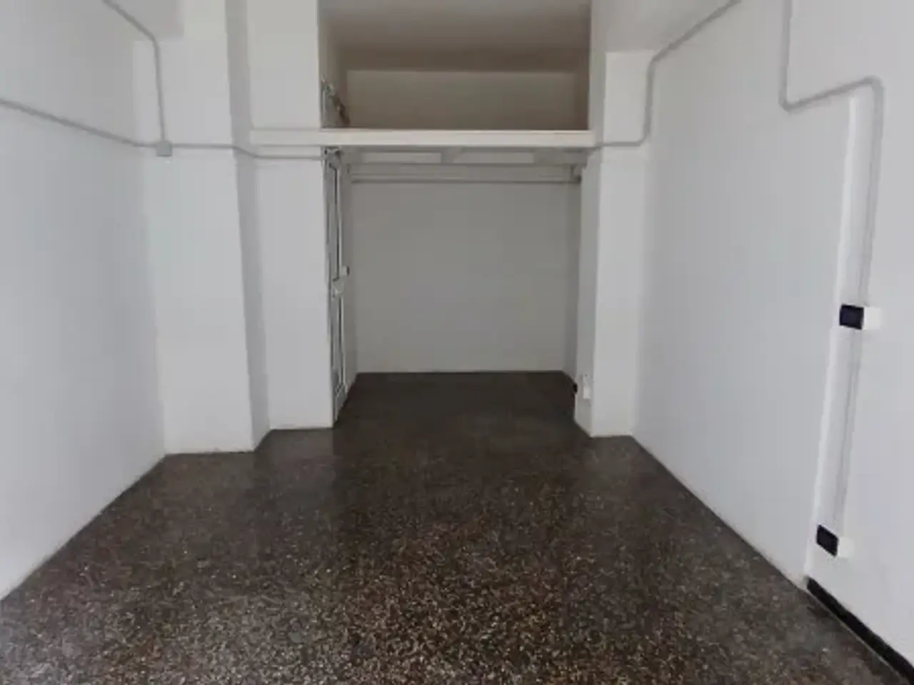 Negozio in Via della Maona 13r, Genova, {3} - Foto 1